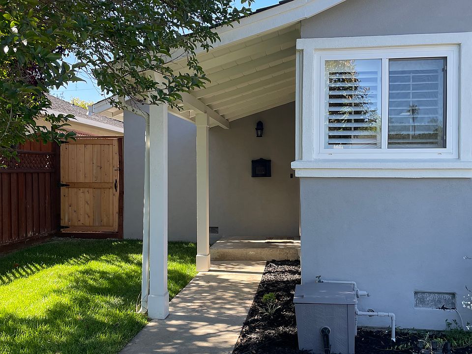 1st image of 2471 Kingfield Way