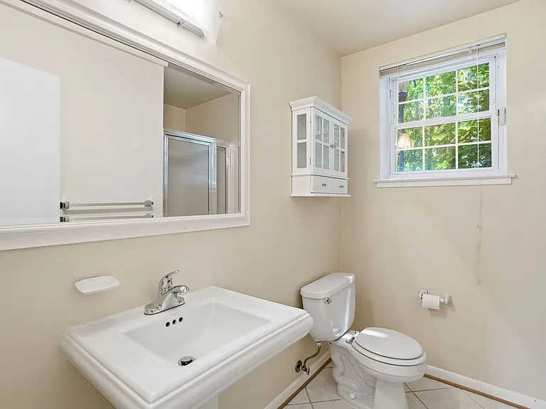 2391 Hunters Square Ct — Photo 20