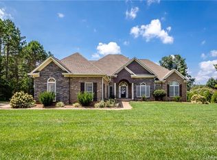 8021 Caliterra Dr, Mint Hill, NC 28227