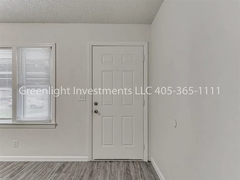 1509 Oelke Dr — Photo 31
