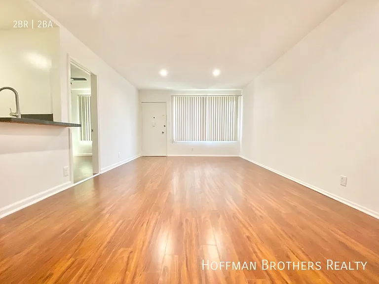 1445 S Sherbourne Dr #9 — Photo 2