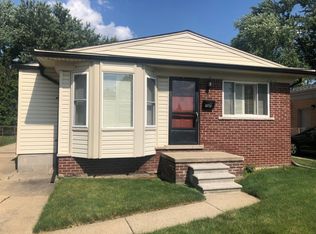 22762 Beechwood Ave, Eastpointe, MI 48021