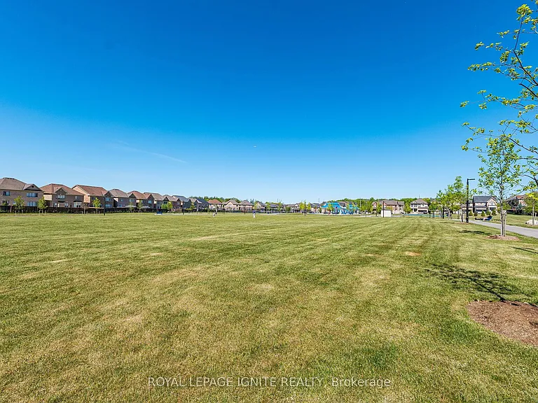 18 Monkton Cir — Photo 48