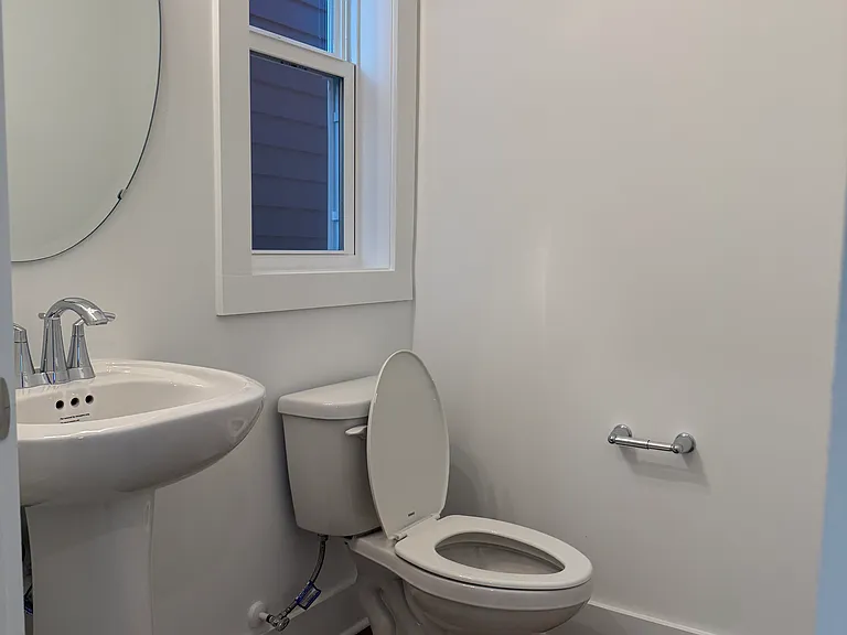350 Cottage Hill Way — Photo 3