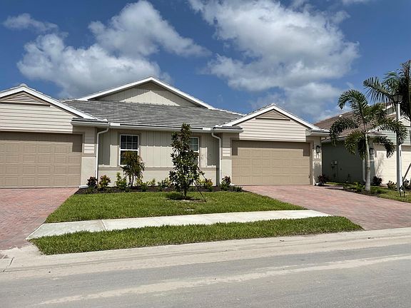 The "right" side. Picture of finished house; one for rent will look the same.