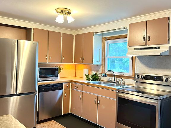 5th image of 47 Thyme Ln