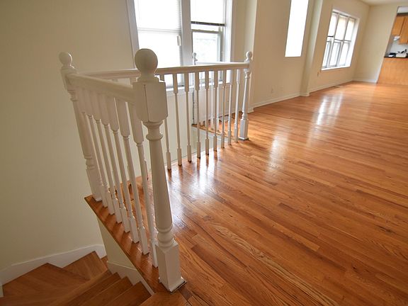 4th image of 1746 W North Shore Ave #1