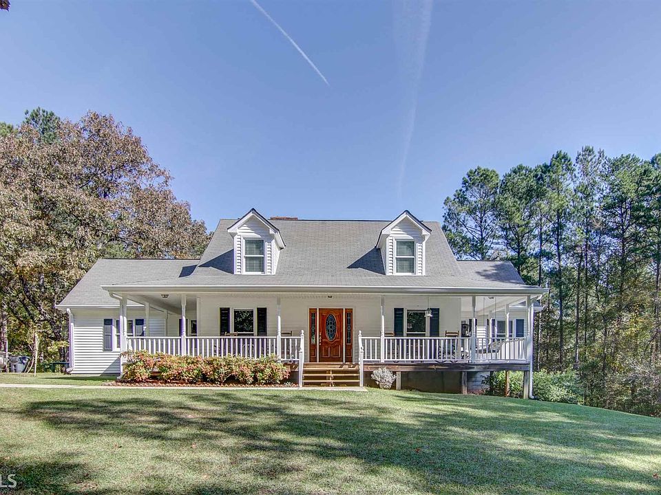 1st image of 3640 Laurel Ln NE