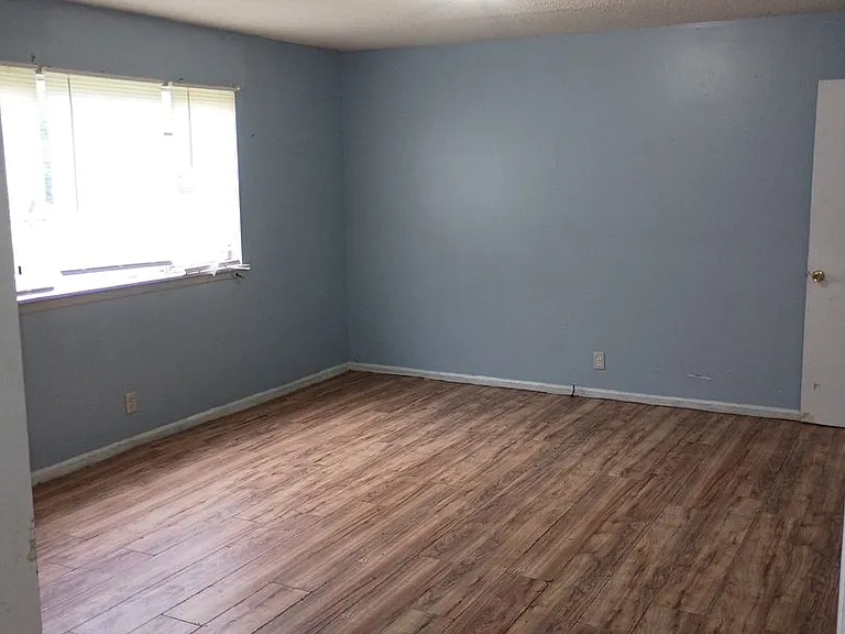 508 Mitchell Ave — Photo 5