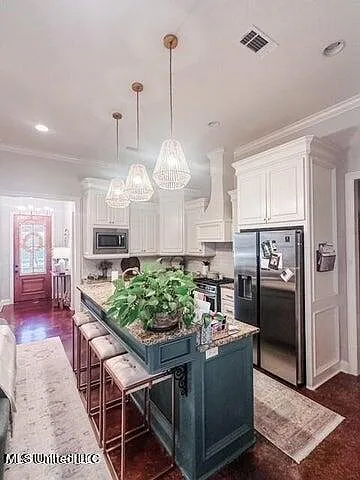 715 Chambord Dr — Photo 4