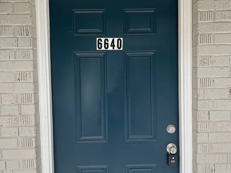 6630 Applegate St — Photo 4
