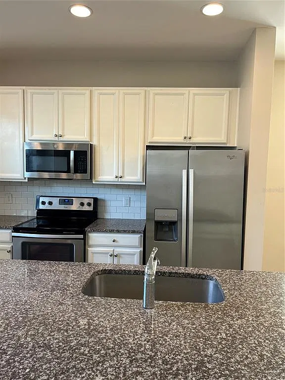 3 bed, 2.5 bath, 1584 sqft, $2,600 — Photo 4