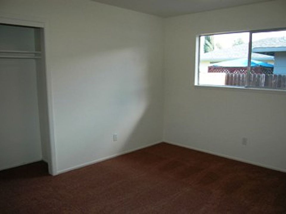 Building Photo 3