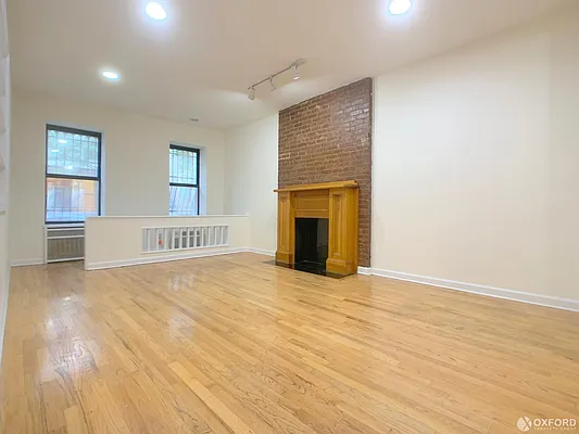 Rented by Oxford Property Group | media 1