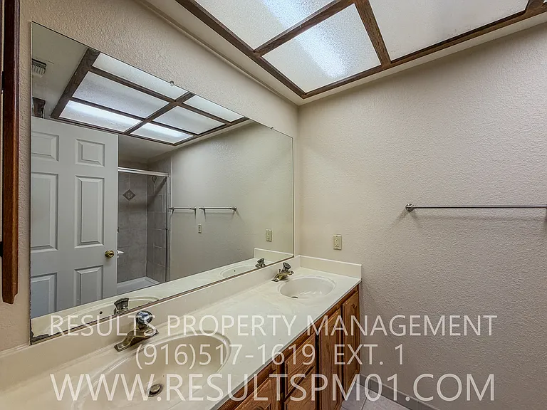 112 Dyrell Way — Photo 32
