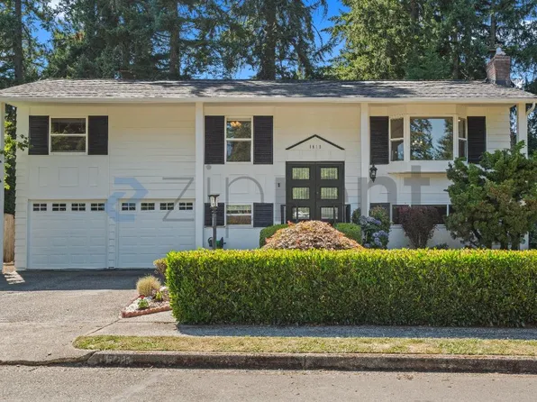 1913 162nd Ave NE, Bellevue, WA 98008