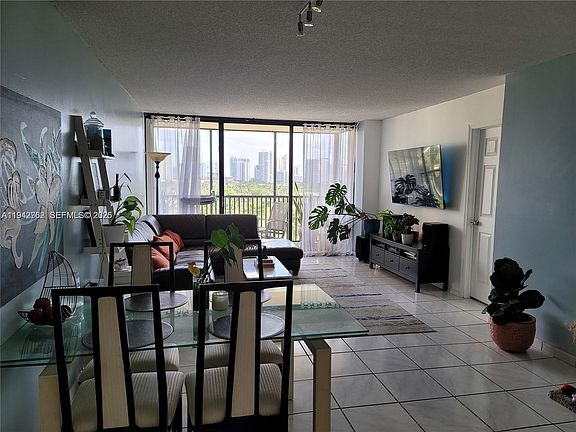 3rd image of 20301 W Country Club Dr APT 1124