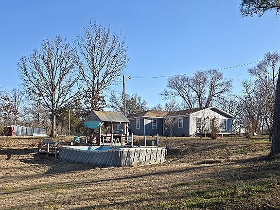 4th image of 53 Helm Rd