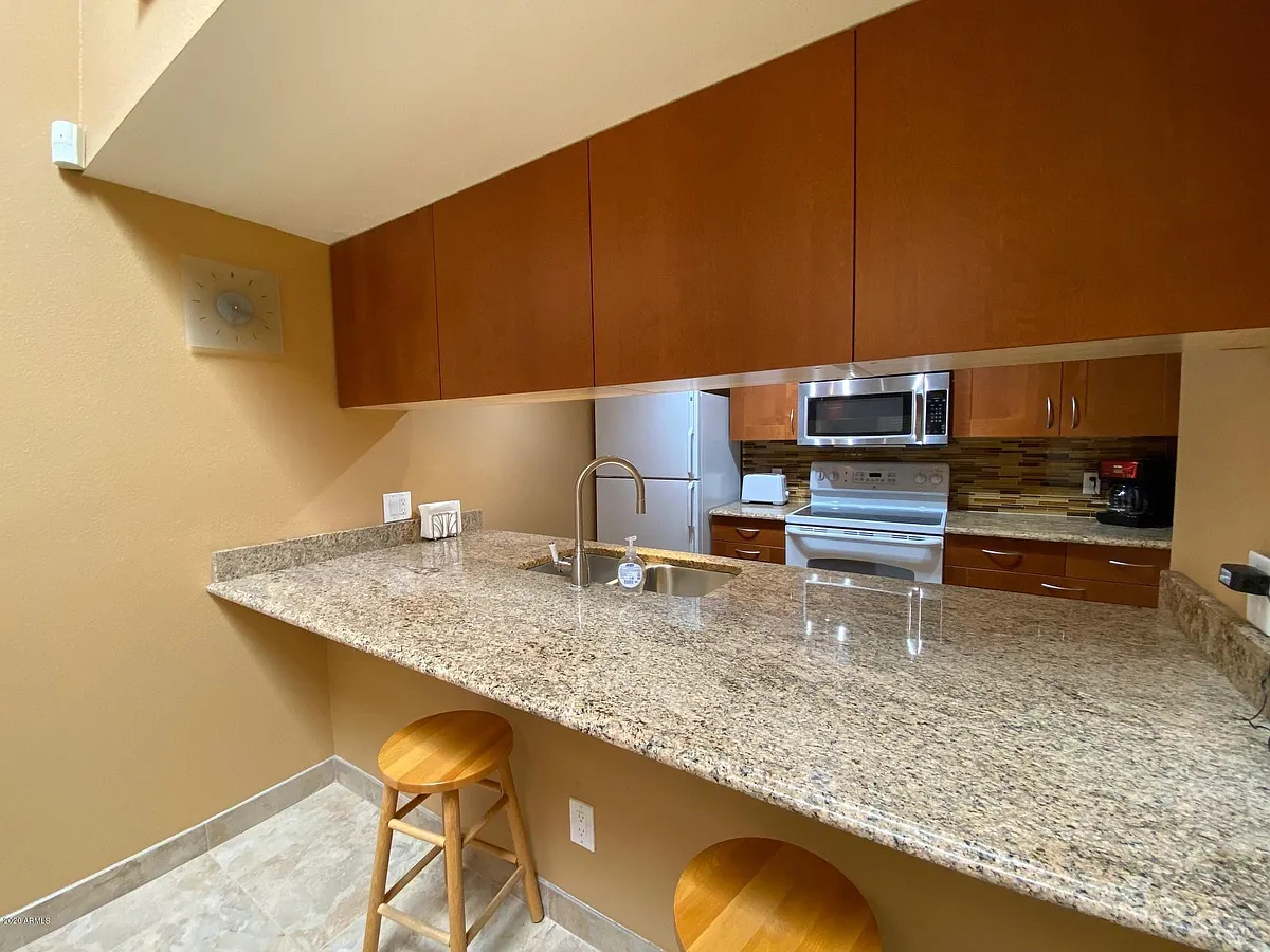 Building Photo - 6900 E Gold Dust Ave #134