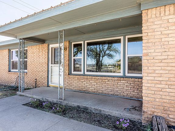 5th image of 3301 Delano Ave
