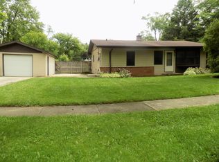 1 Brucewood Ct, Buffalo Grove, IL