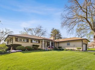 4N164 Church Rd, Bensenville, IL 60106