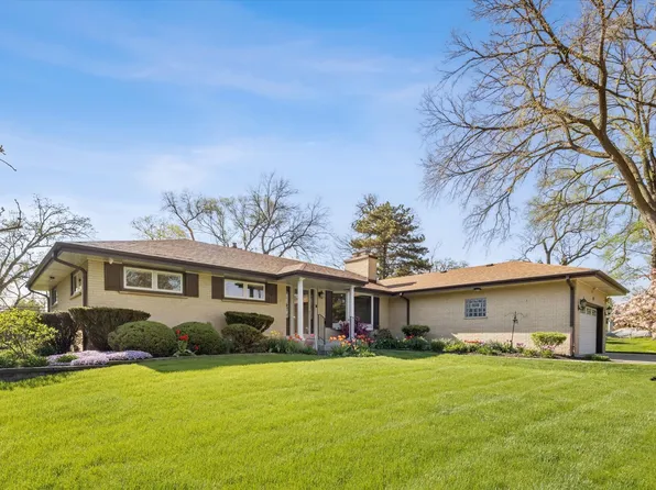 4N164 Church Rd, Bensenville, IL 60106