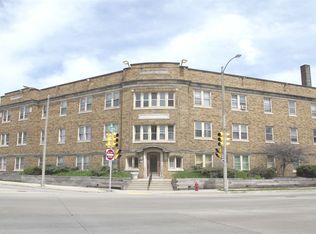 3940 W Lisbon Ave #1, Milwaukee, WI 53208