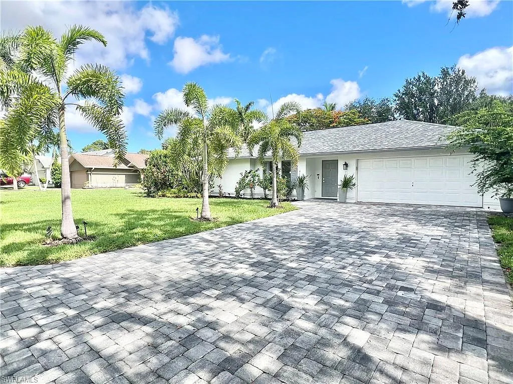 3 bed, 2.0 bath, 1565 sqft, $3,450 — Photo 3