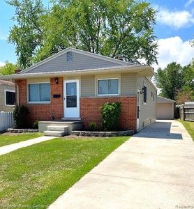 29001 Taylor St, Saint Clair Shores, MI, 48081