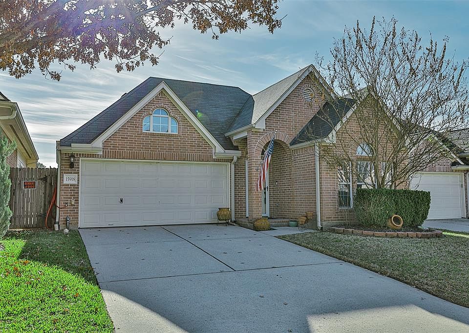 1st image of 15918 Collinsville Dr