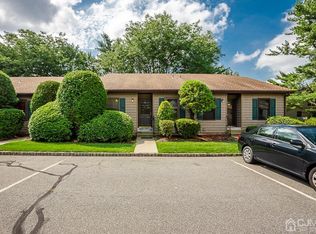 85 Pheasant Run #85, Edison, NJ 08820