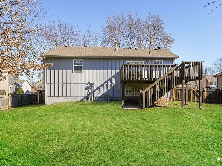 502 Woodson Ln — Photo 22