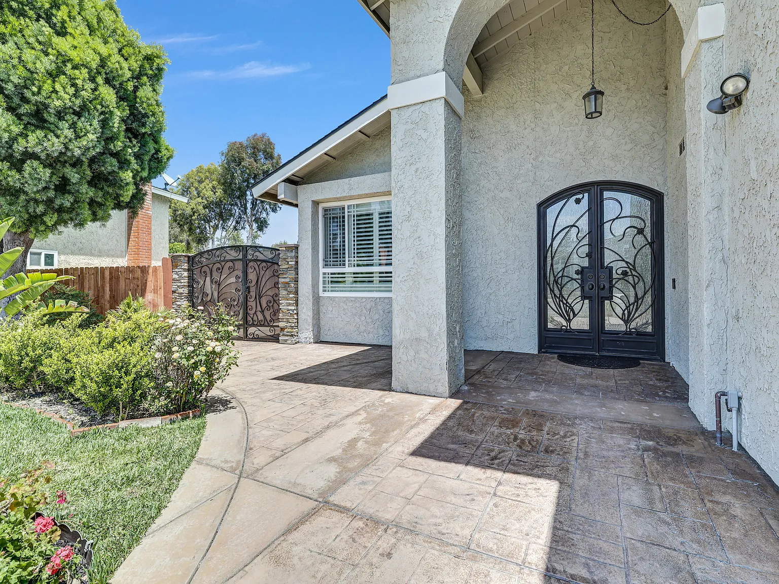 S Calle Da Gama, Anaheim — Photo 2