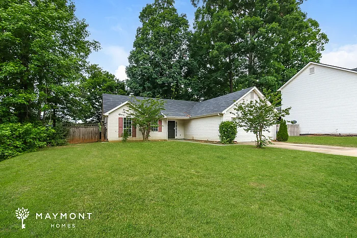 630 Fieldcrest Dr — Photo 2