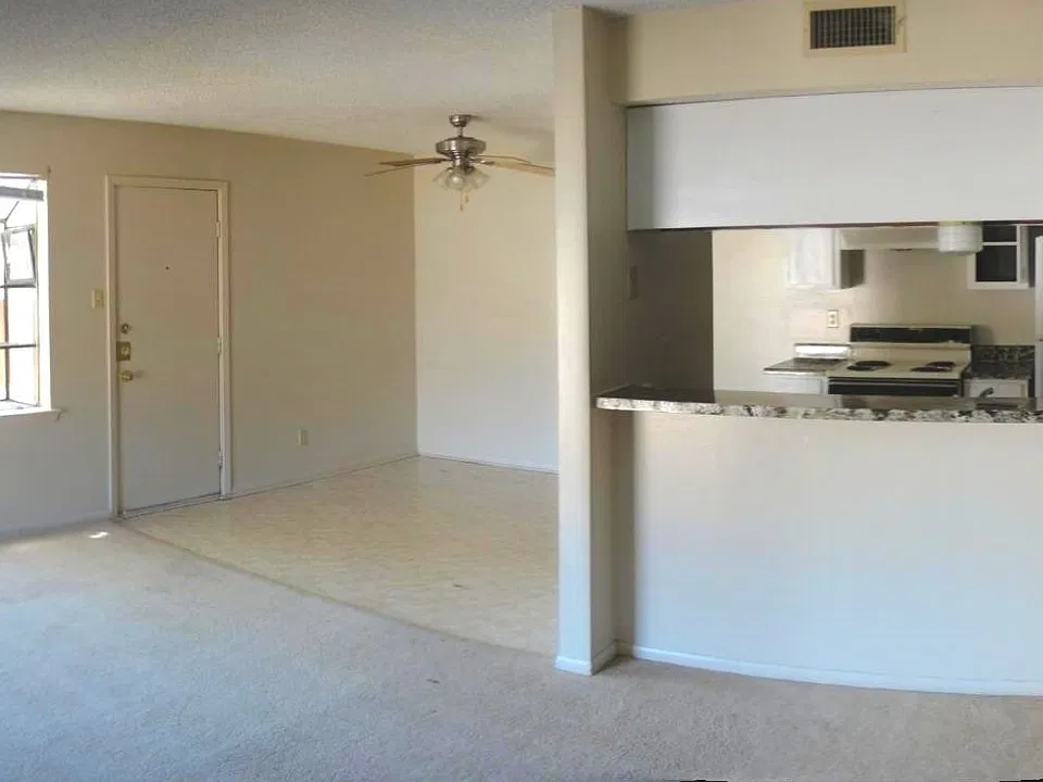 002_Living Room_02012022