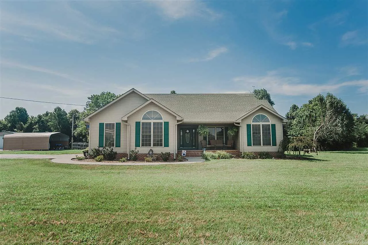 1483 Peach Orchard Rd photo 1