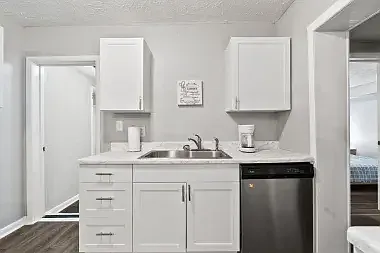 4731 E Castlewood Dr — Photo 8