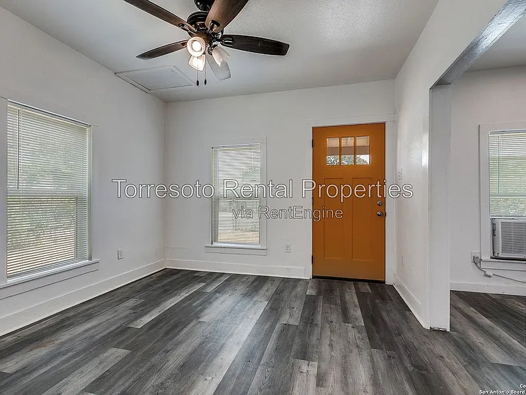 611 Rochambeau St — Photo 5