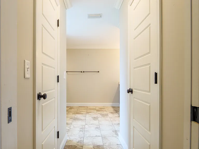 7 Colt Dr — Photo 26