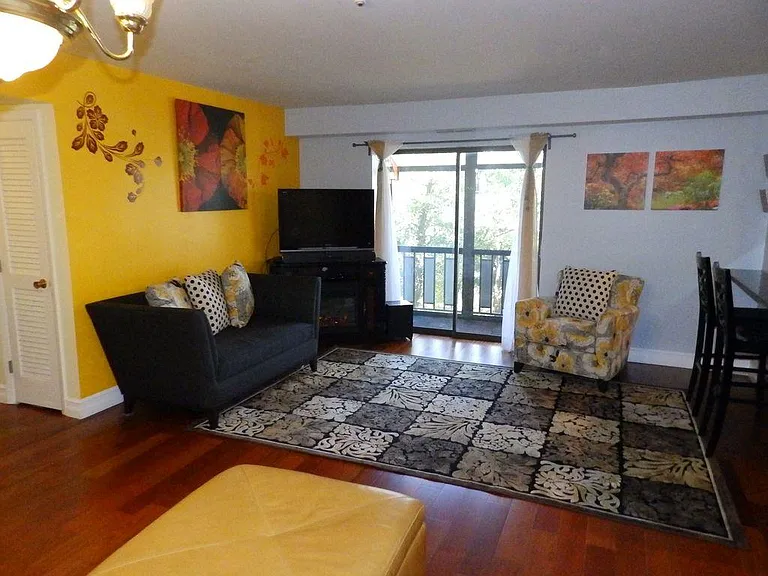 62 South St #9 — Photo 5