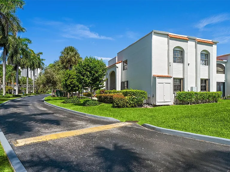 3571 Magellan Cir #3434 — Photo 32