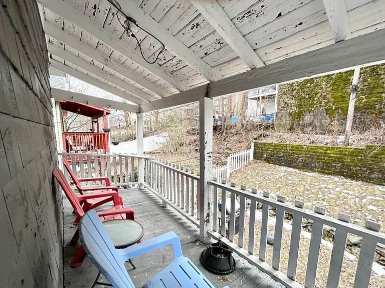 120 Hillside St #2F — Photo 3