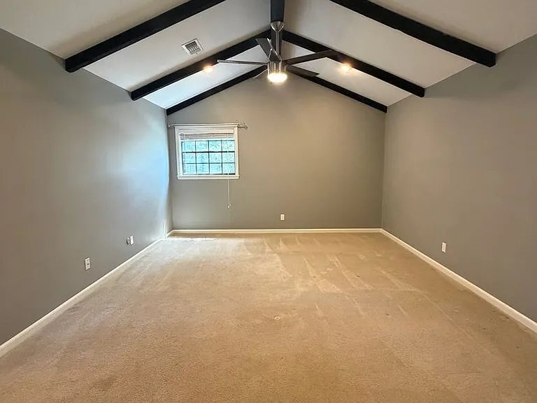 1101 Silverwood Cv — Photo 25