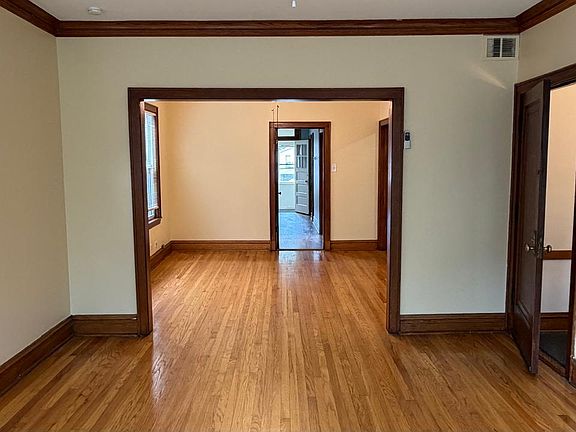 4th image of 5109 W Strong St #2