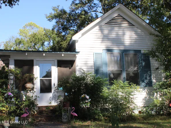 311 Osbourne St, Edwards, MS 39066