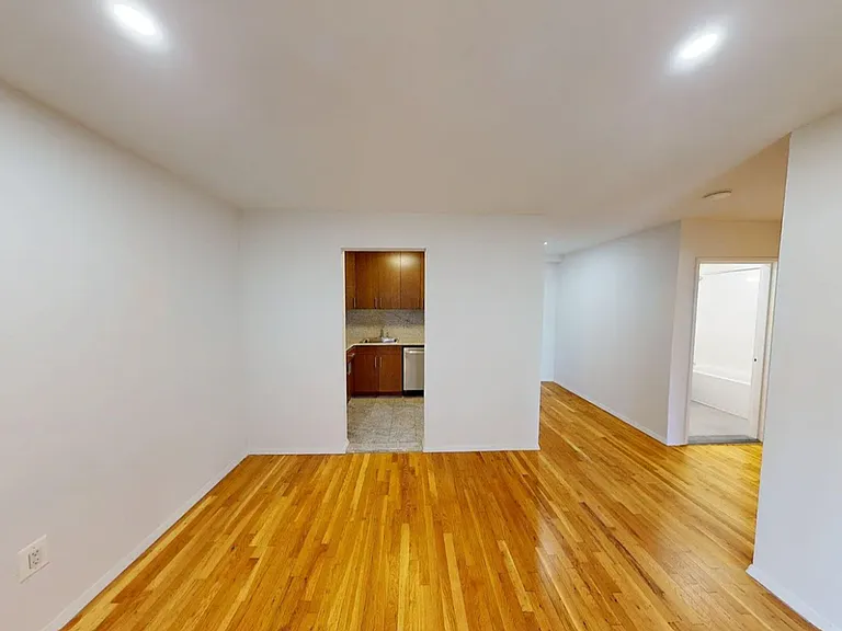 284 Mott St #4P — Photo 1