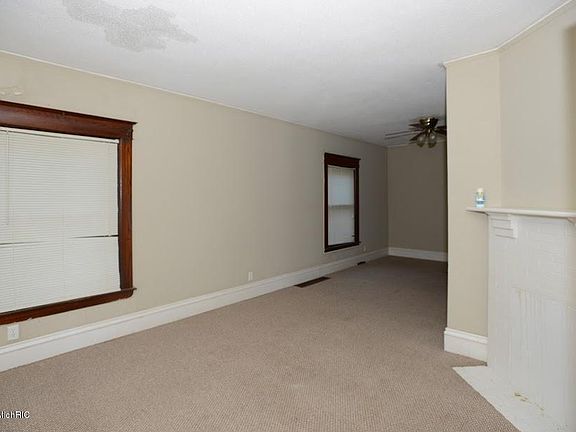 5th image of 1521 Fairbanks Ct