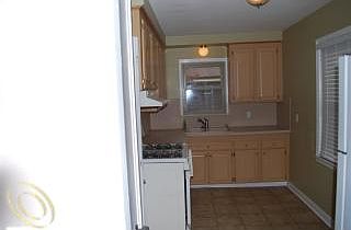 5th image of 28563 N Clements Cir