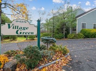 2 Village Grn, Port Chester, NY